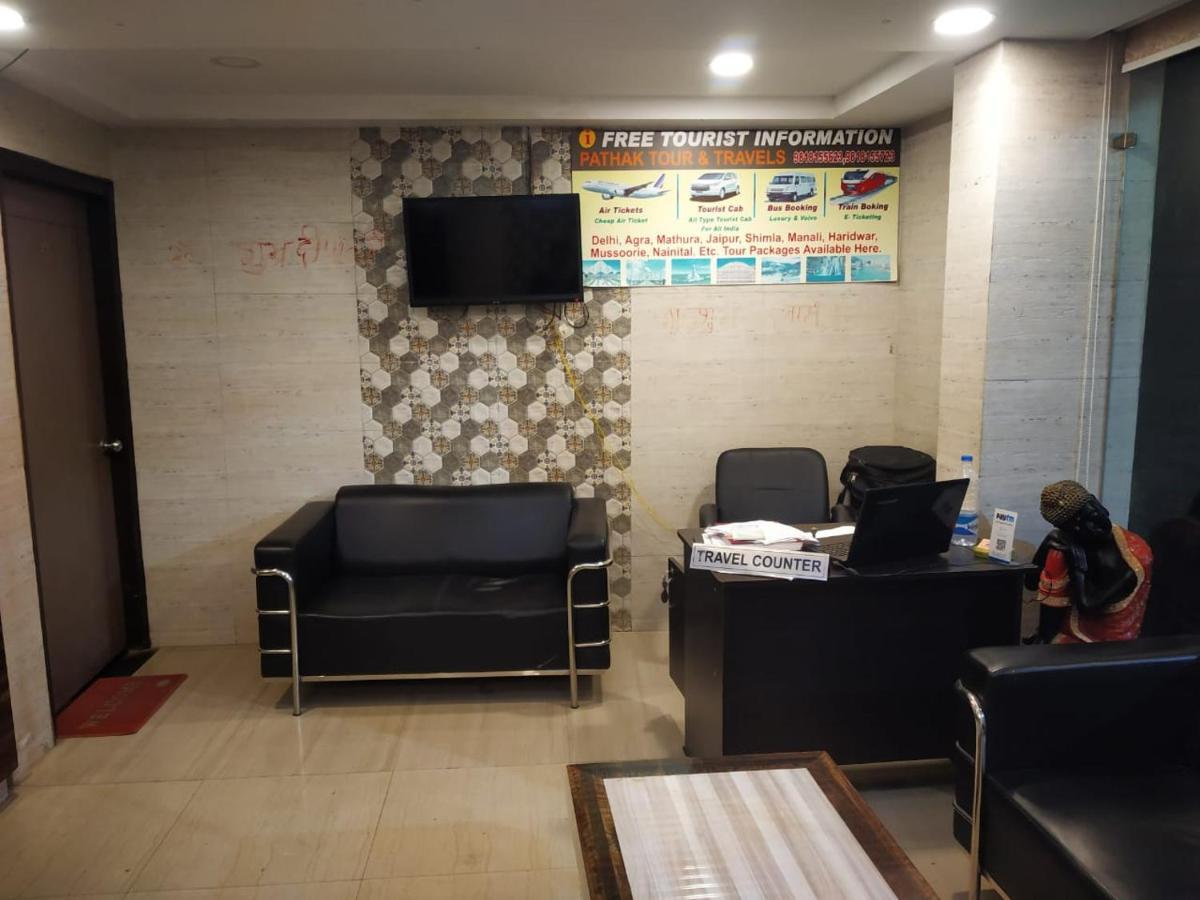 Aerocity Grand Nuova Delhi Esterno foto